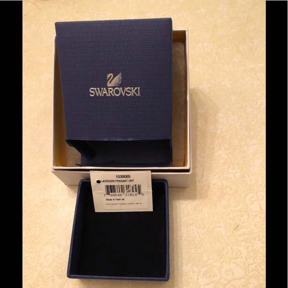 SWAROVSKI CRYSTAL NECKLACE - Picture 6 of 6